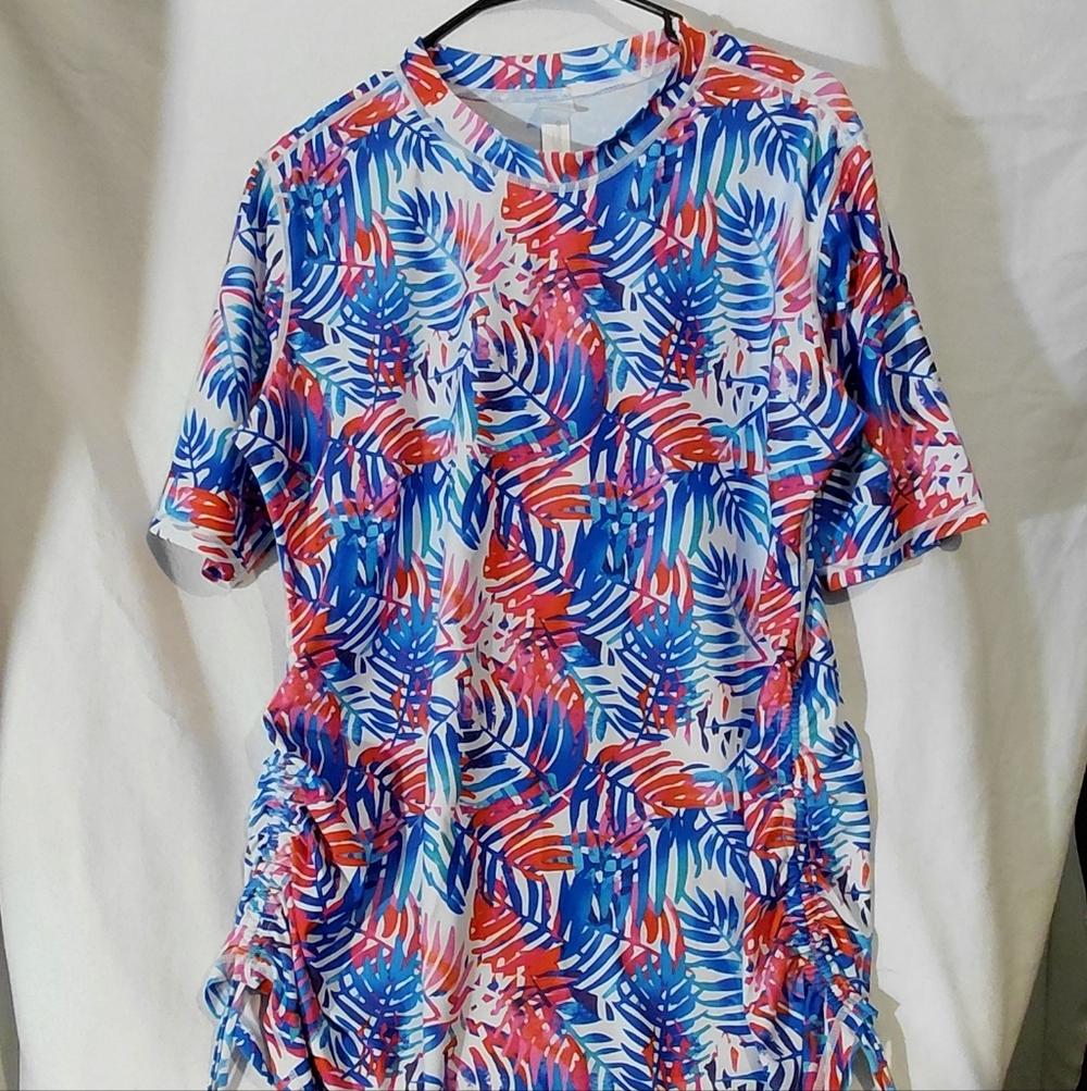 Vibrant Leaf Print Women's Swim Coverup